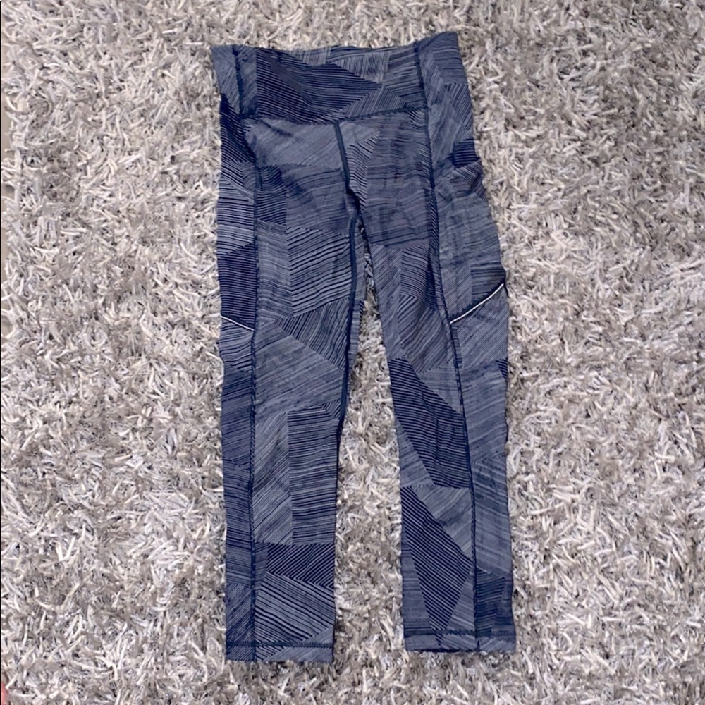 Lululemon cropped leggings